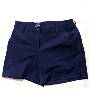 Woman's cutter and buck shorts